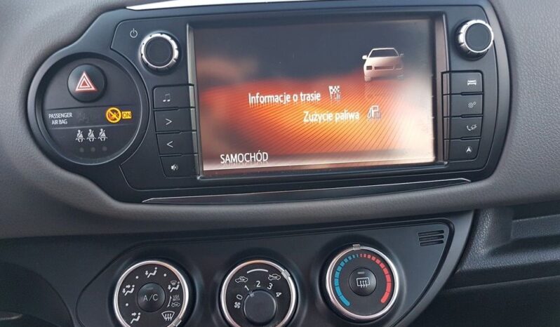 TOYOTA Yaris  | FWD (przód) | Manualna | 99 KM | Czerwony full