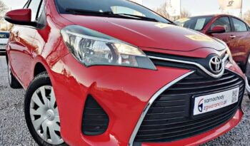 TOYOTA Yaris  | FWD (przód) | Manualna | 99 KM | Czerwony full