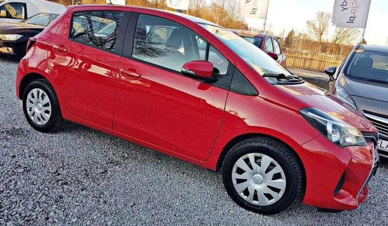 TOYOTA Yaris  | FWD (przód) | Manualna | 99 KM | Czerwony full