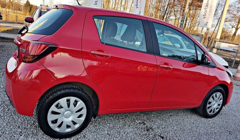 TOYOTA Yaris  | FWD (przód) | Manualna | 99 KM | Czerwony full