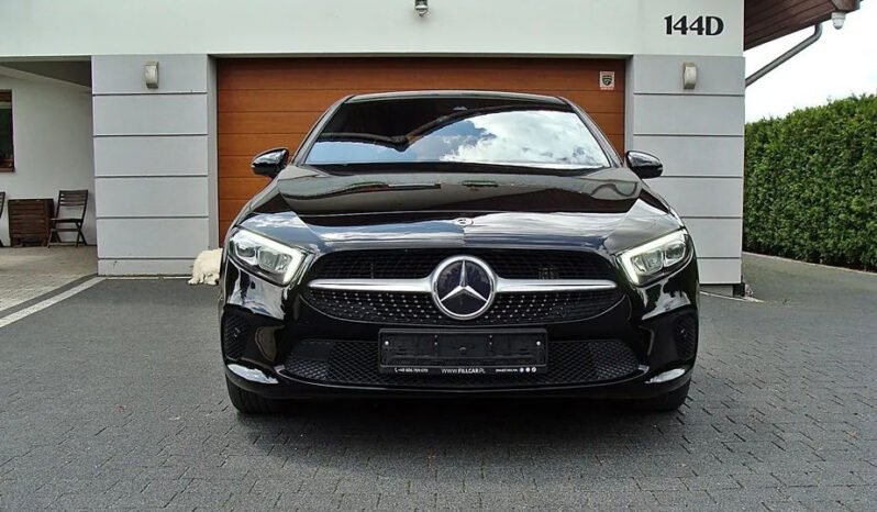 MERCEDES-BENZ   Klasa A    163 KM    Automatyczna    FWD (przód)    Czarny full