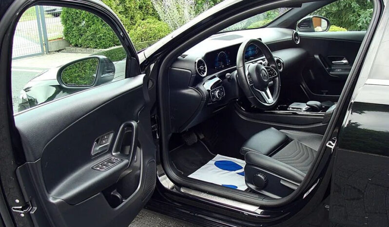 MERCEDES-BENZ   Klasa A    163 KM    Automatyczna    FWD (przód)    Czarny full