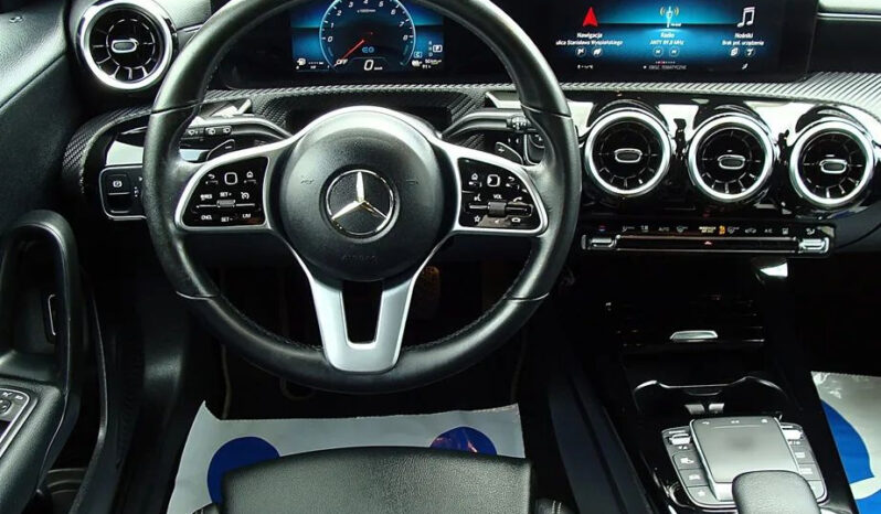 MERCEDES-BENZ   Klasa A    163 KM    Automatyczna    FWD (przód)    Czarny full