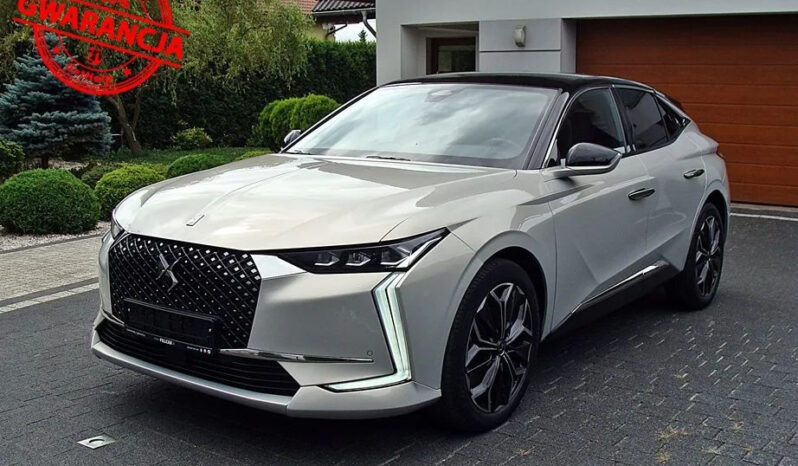 DS Automobiles   DS 4    130 KM    Automatyczna    FWD (przód)    Beżowy