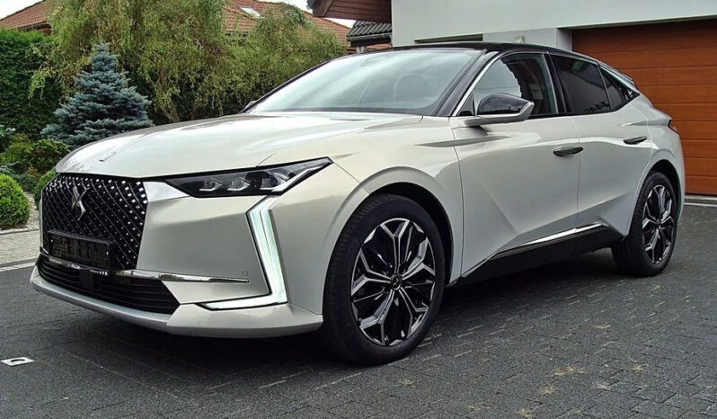 DS Automobiles   DS 4    130 KM    Automatyczna    FWD (przód)    Beżowy full