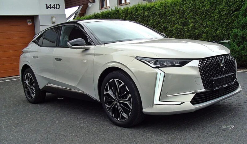 DS Automobiles   DS 4    130 KM    Automatyczna    FWD (przód)    Beżowy full