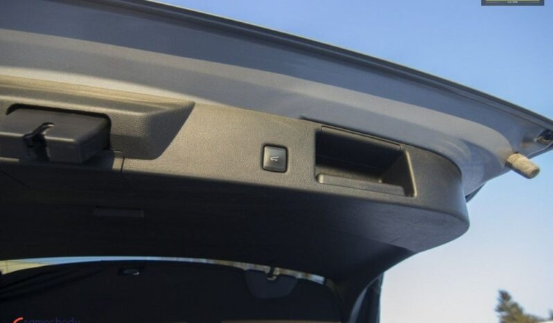 FORD Kuga  | FWD (przód) | Automatyczna | 190 KM | Szary full