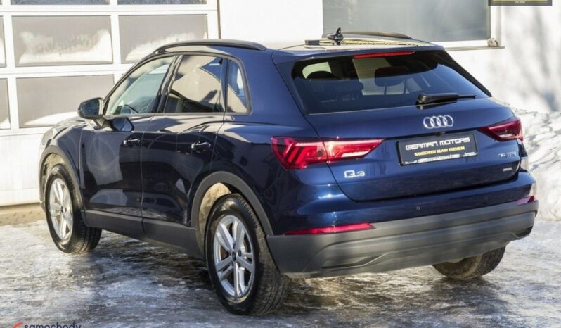 AUDI Q3  | FWD (przód) | Automatyczna | 150 KM | Niebieski full
