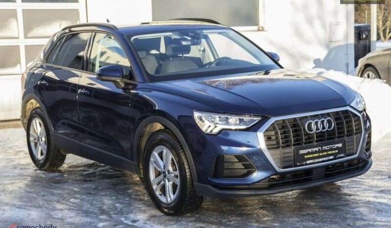 AUDI Q3  | FWD (przód) | Automatyczna | 150 KM | Niebieski full