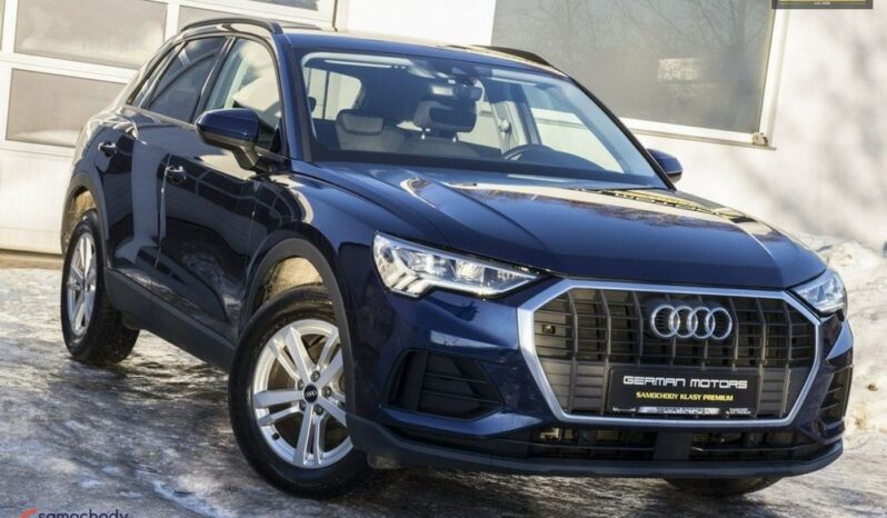 AUDI Q3  | FWD (przód) | Automatyczna | 150 KM | Niebieski full