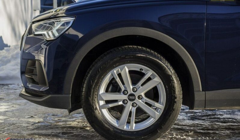 AUDI Q3  | FWD (przód) | Automatyczna | 150 KM | Niebieski full