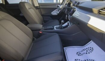 AUDI Q3  | FWD (przód) | Automatyczna | 150 KM | Niebieski full