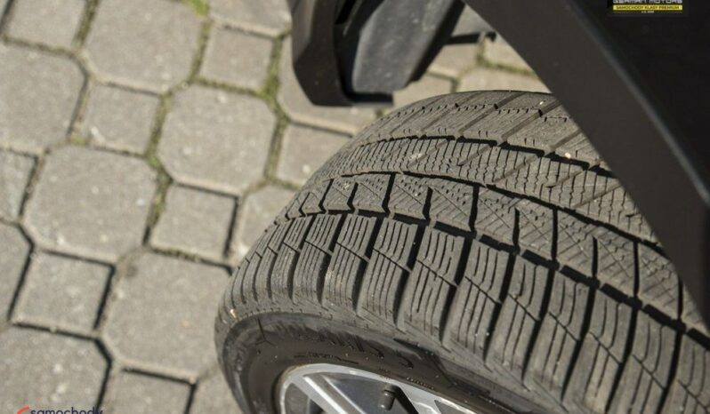 NISSAN Qashqai  | FWD (przód) | Automatyczna | 160 KM | Czarny full