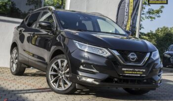 NISSAN Qashqai  | FWD (przód) | Automatyczna | 160 KM | Czarny full
