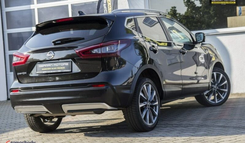 NISSAN Qashqai  | FWD (przód) | Automatyczna | 160 KM | Czarny full