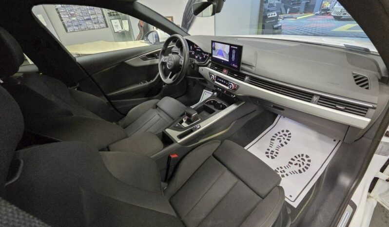 AUDI A4 Avant | FWD (przód) | Automatyczna | 150 KM | Biały full