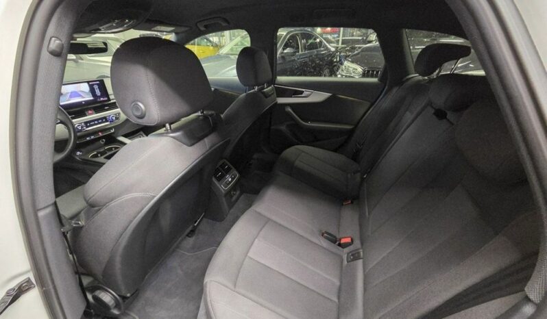 AUDI A4 Avant | FWD (przód) | Automatyczna | 150 KM | Biały full