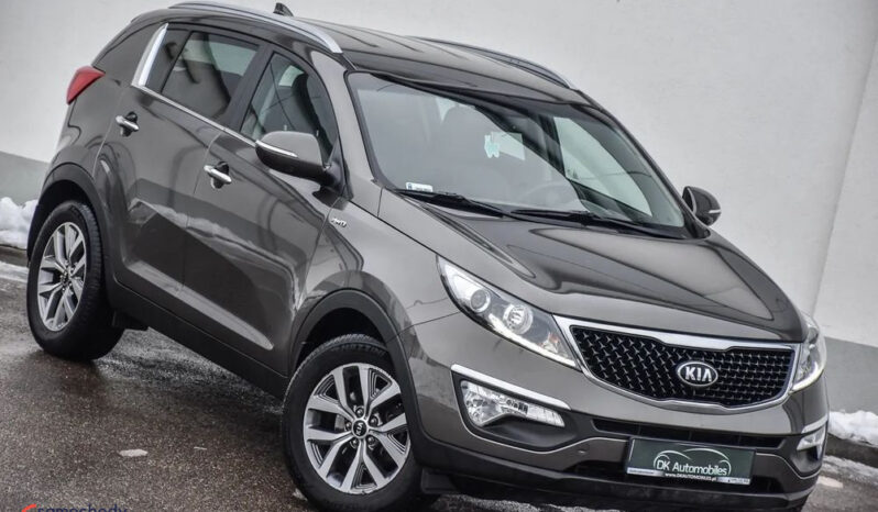 Kia Sportage  | 4X4 (Doł. Automatycznie) | Manualna | 166 Km | Brązowy