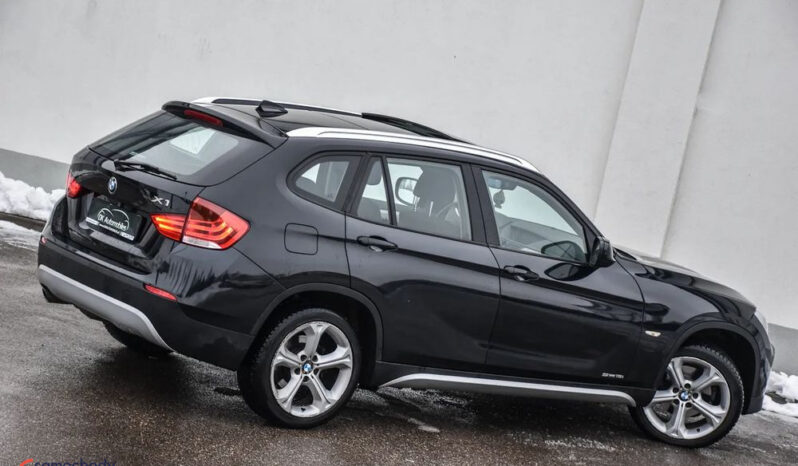 BMW X1  | RWD (tył) | Manualna | 150 KM | Czarny full