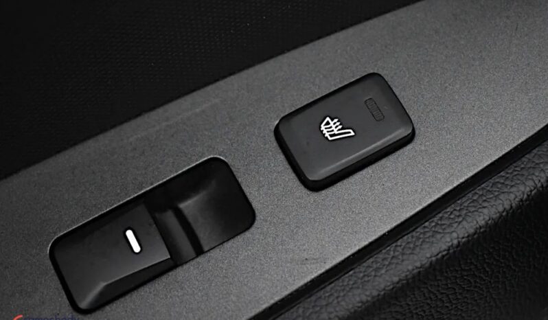 KIA Sportage  | 4×4 (doł. ręcznie) | Automatyczna | 183 KM | Biały full