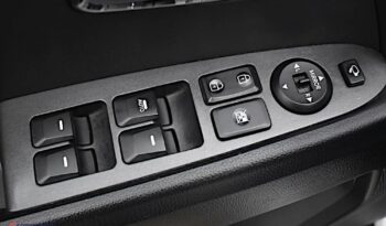 KIA Sportage  | 4×4 (doł. ręcznie) | Automatyczna | 183 KM | Biały full