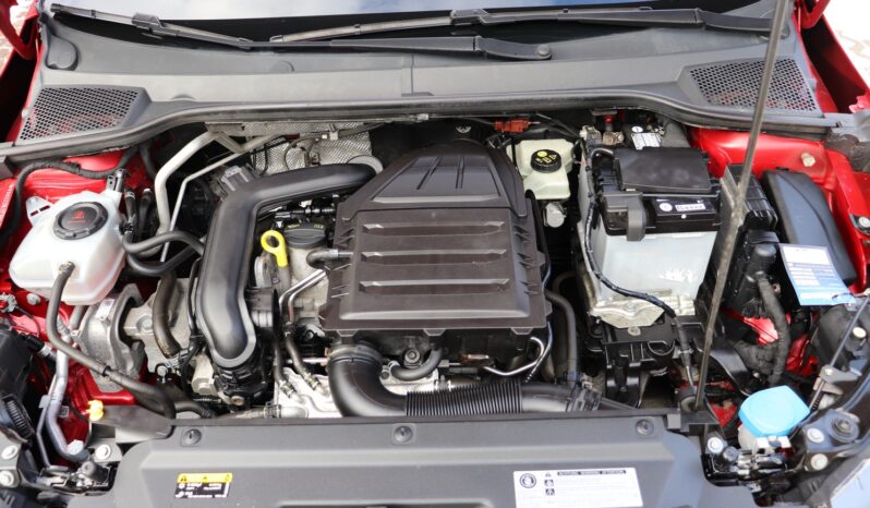 SEAT Arona  | 2018 | 116 KM | 999cm3 | Czerwony full