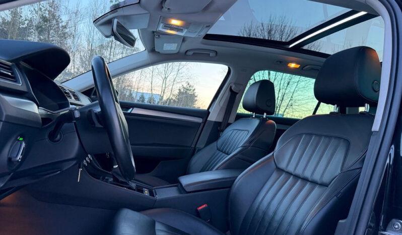SKODA Superb  | FWD (przód) | Automatyczna | 150 KM | Czarny full