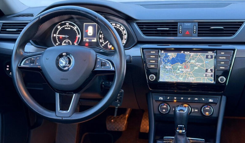 SKODA Superb  | FWD (przód) | Automatyczna | 150 KM | Czarny full