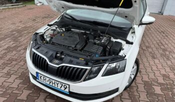 SKODA Octavia  | FWD (przód) | Manualna | 150 KM | Biały full