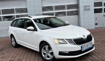 SKODA Octavia  | FWD (przód) | Manualna | 150 KM | Biały full