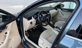 SKODA Octavia  | FWD (przód) | Manualna | 150 KM | Szary full