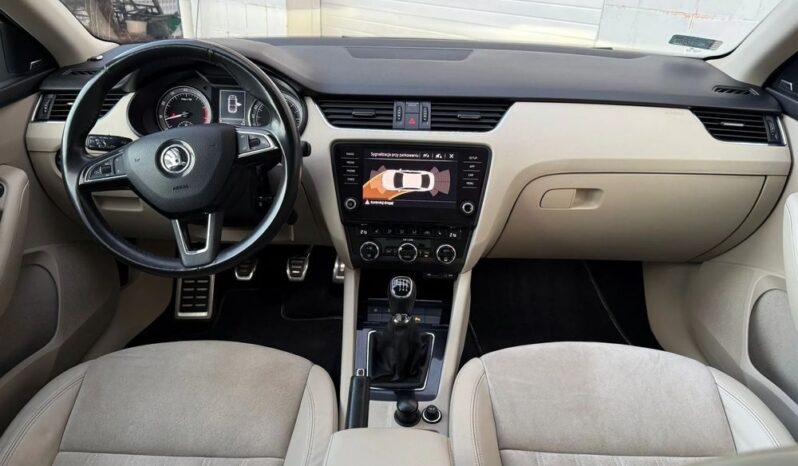 SKODA Octavia  | FWD (przód) | Manualna | 150 KM | Szary full