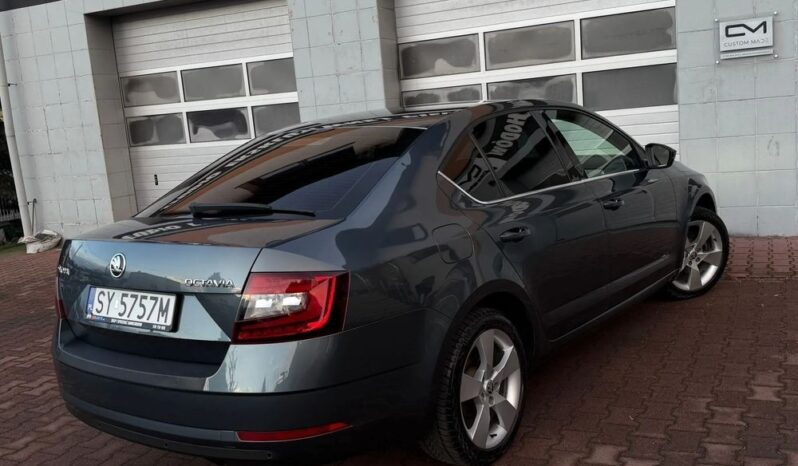 SKODA Octavia  | FWD (przód) | Manualna | 150 KM | Szary full