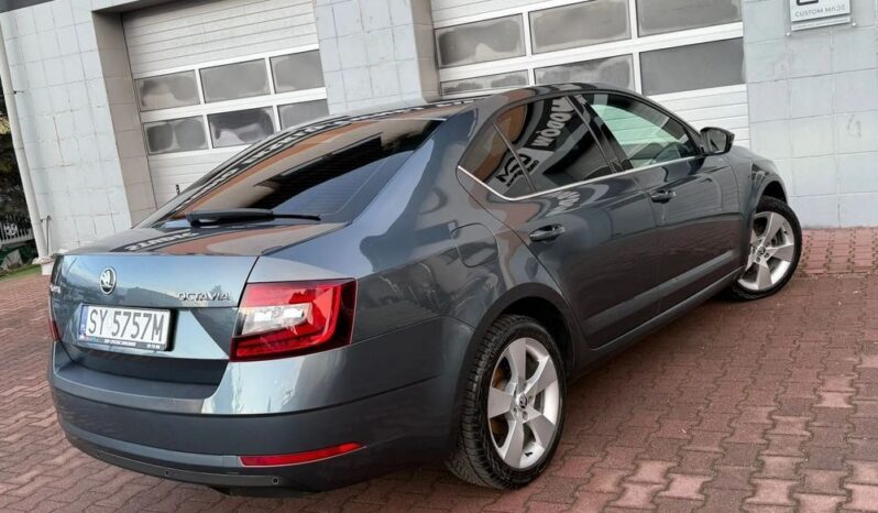 SKODA Octavia  | FWD (przód) | Manualna | 150 KM | Szary full