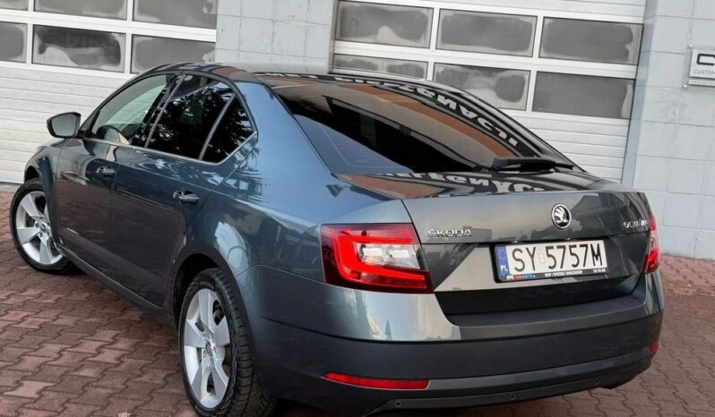 SKODA Octavia  | FWD (przód) | Manualna | 150 KM | Szary full