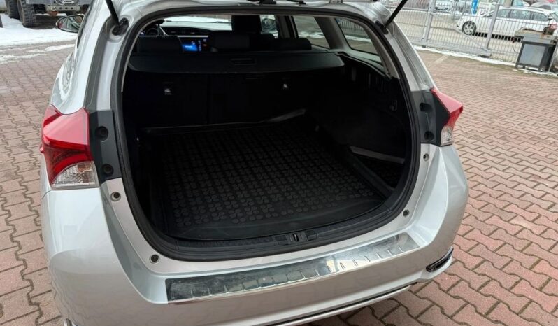 TOYOTA Auris  | FWD (przód) | Automatyczna | 136 KM | Srebrny full