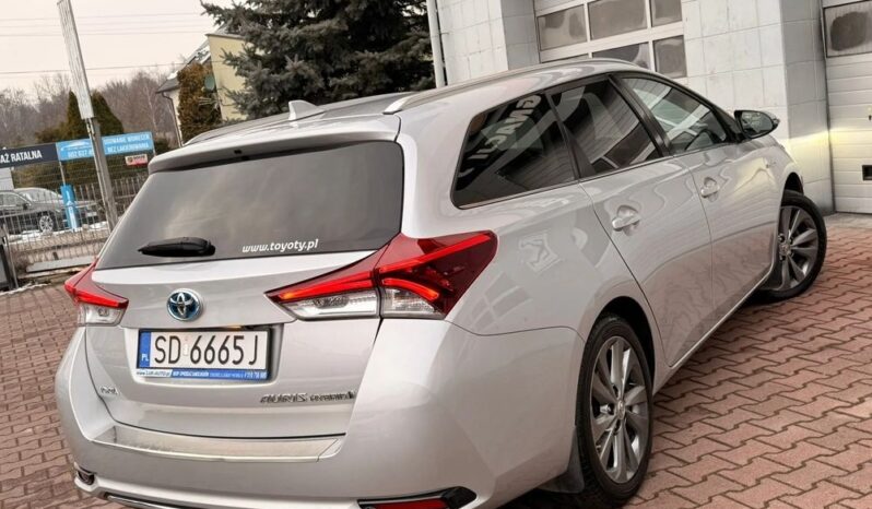 TOYOTA Auris  | FWD (przód) | Automatyczna | 136 KM | Srebrny full