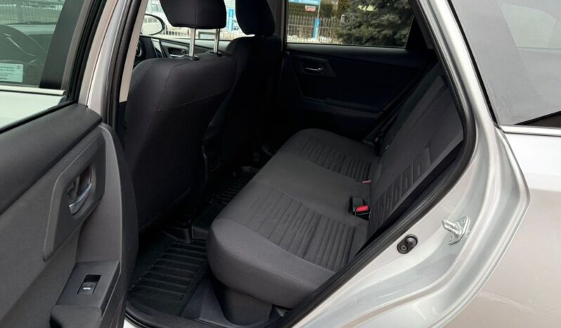 TOYOTA Auris  | FWD (przód) | Automatyczna | 136 KM | Srebrny full