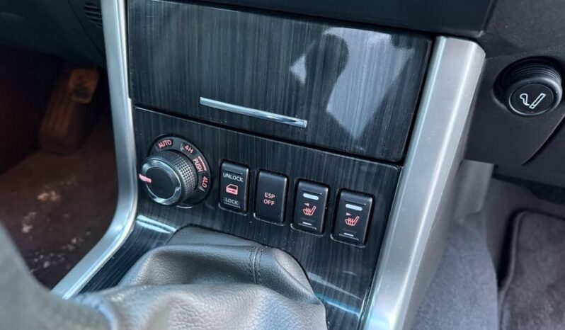 NISSAN Pathfinder  | 4×4 (doł. ręcznie) | Manualna | 190 KM | Srebrny full