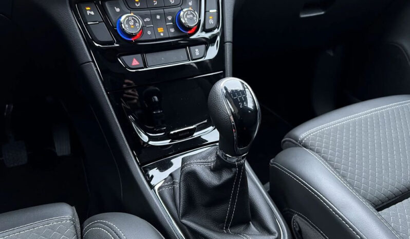 OPEL Mokka  | FWD (przód) | Manualna | 140 KM | Czarny full