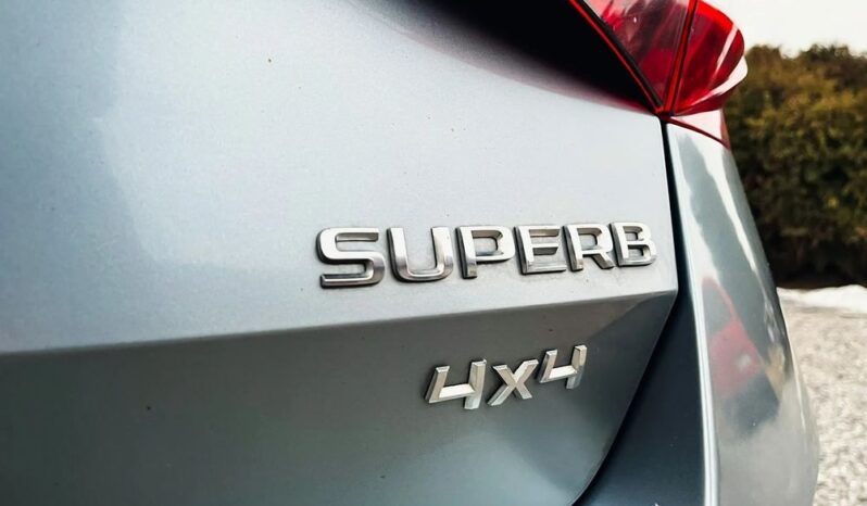 SKODA Superb  | 4×4 (stały) | Manualna | 150 KM | Szary full