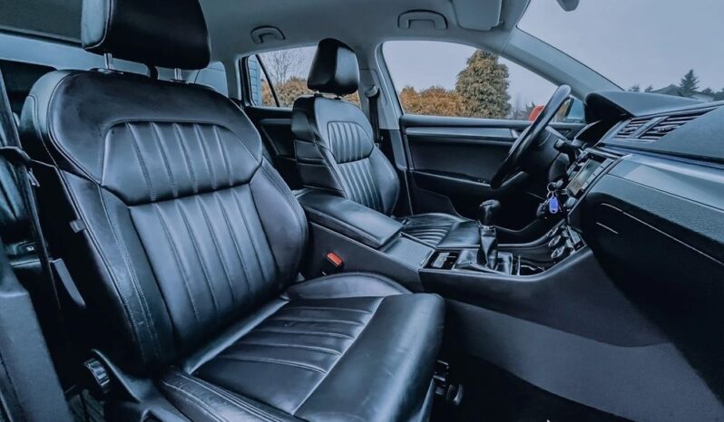 SKODA Superb  | 4×4 (stały) | Manualna | 150 KM | Szary full