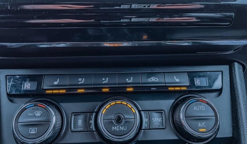 SKODA Superb  | 4×4 (stały) | Manualna | 150 KM | Szary full