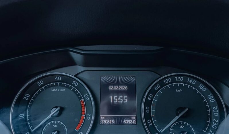 SKODA Superb  | 4×4 (stały) | Manualna | 150 KM | Szary full