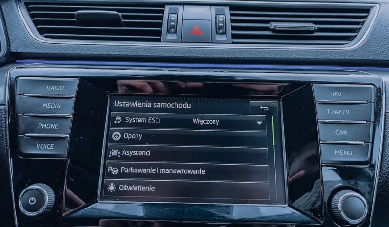 SKODA Superb  | 4×4 (stały) | Manualna | 150 KM | Szary full