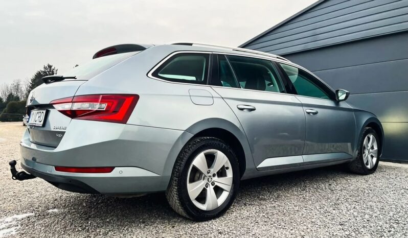 SKODA Superb  | 4×4 (stały) | Manualna | 150 KM | Szary full