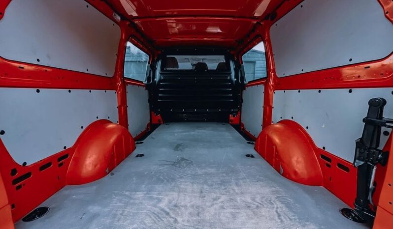 MERCEDES-BENZ Vito  | 4×4 (stały) | Automatyczna | 136 KM | Czerwony full