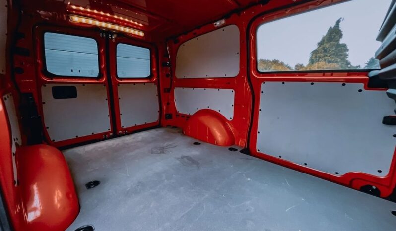 MERCEDES-BENZ Vito  | 4×4 (stały) | Automatyczna | 136 KM | Czerwony full