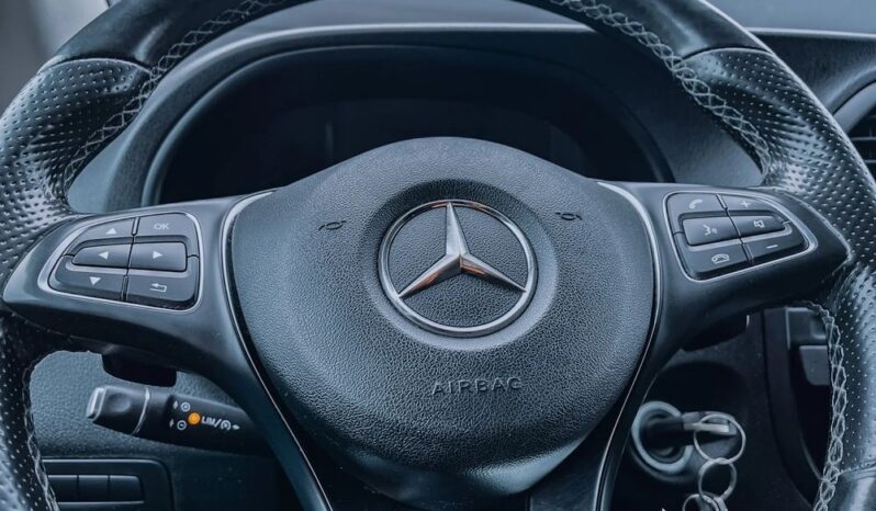 MERCEDES-BENZ Vito  | 4×4 (stały) | Automatyczna | 136 KM | Czerwony full