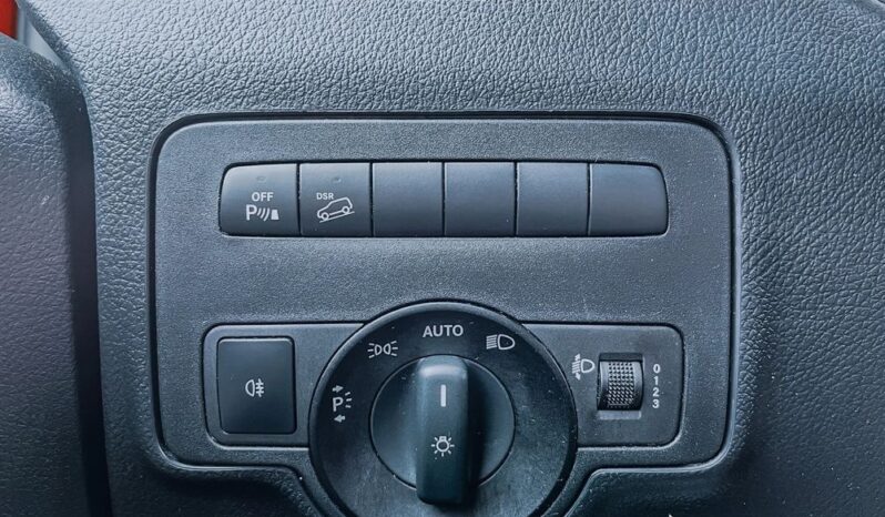MERCEDES-BENZ Vito  | 4×4 (stały) | Automatyczna | 136 KM | Czerwony full